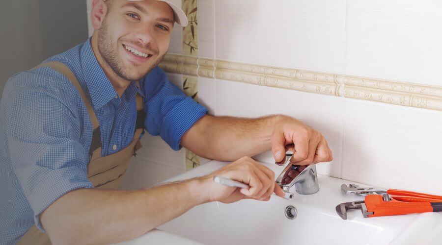 Handle or spout repair in Center, CO